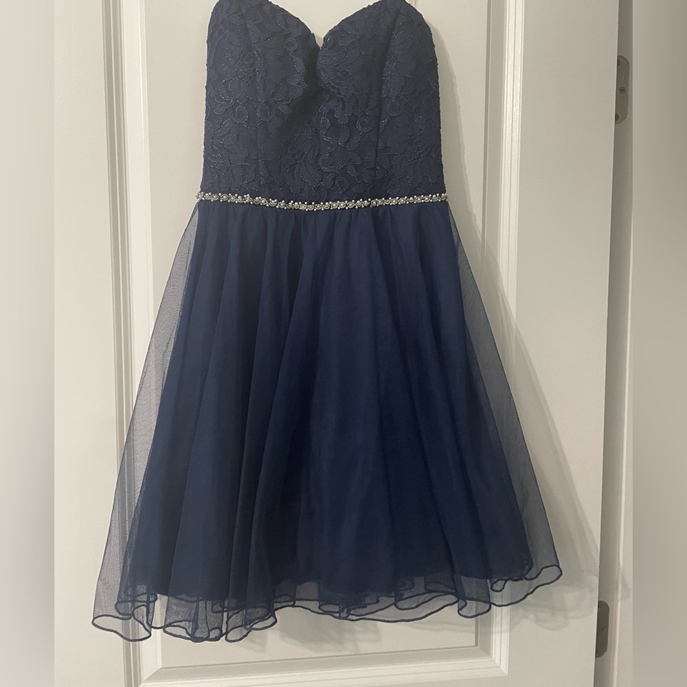 Sweetheart neckline mini dress
